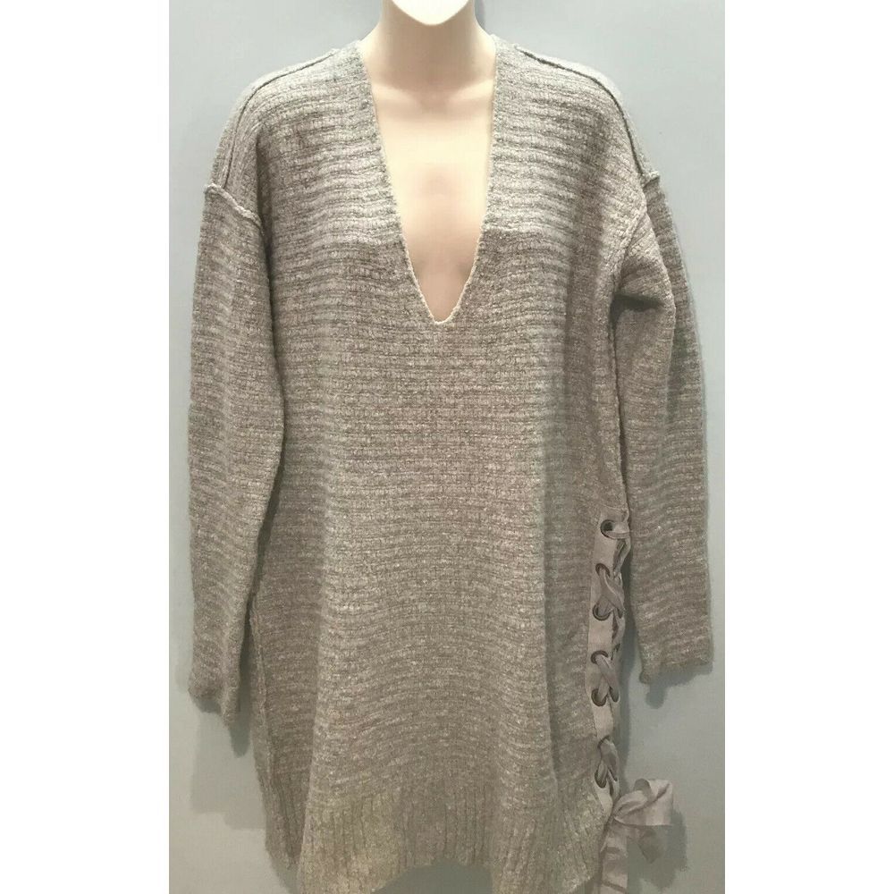 Free People Size Extra small V Neck Gray Long Sweater Oversized